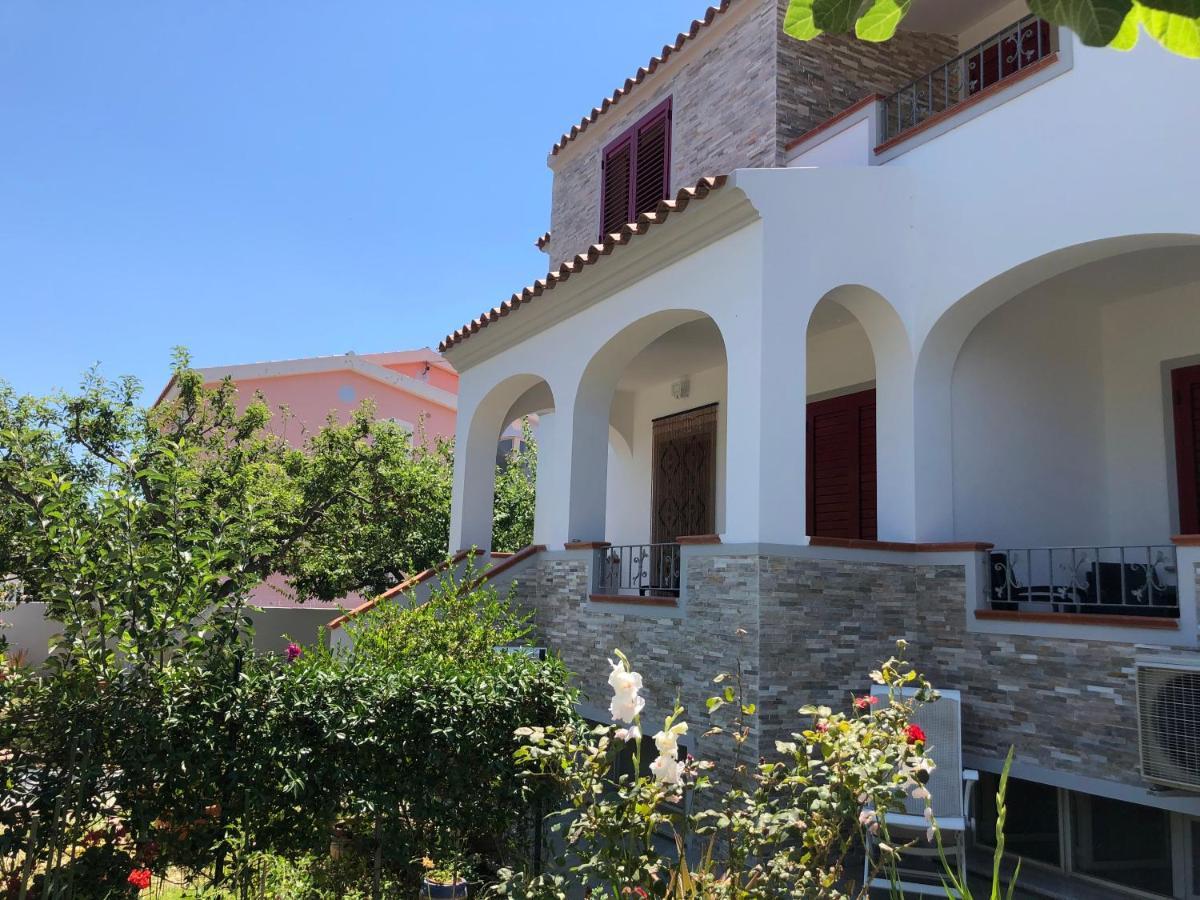 Appartamento In Villa Andreina Orosei Eksteriør billede