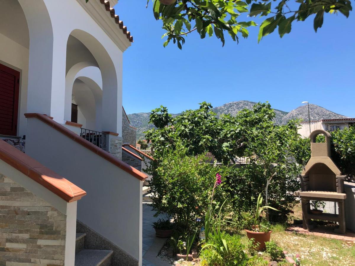 Appartamento In Villa Andreina Orosei Eksteriør billede