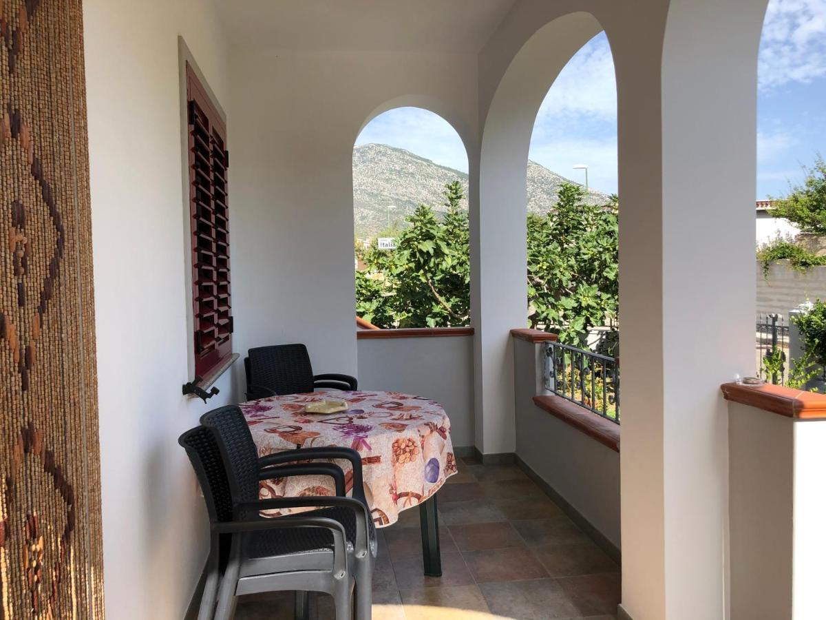 Appartamento In Villa Andreina Orosei Eksteriør billede