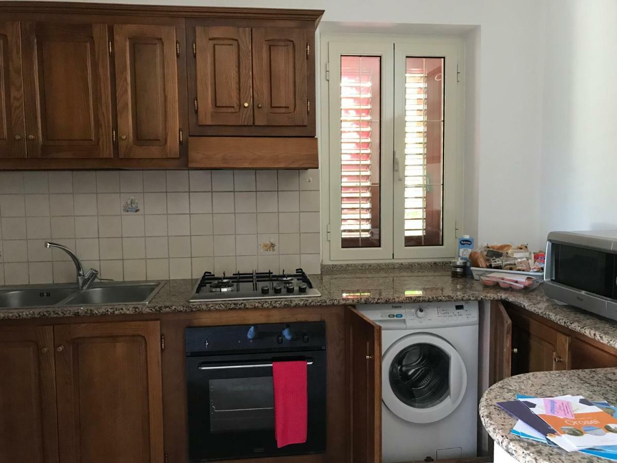 Appartamento In Villa Andreina Orosei Eksteriør billede