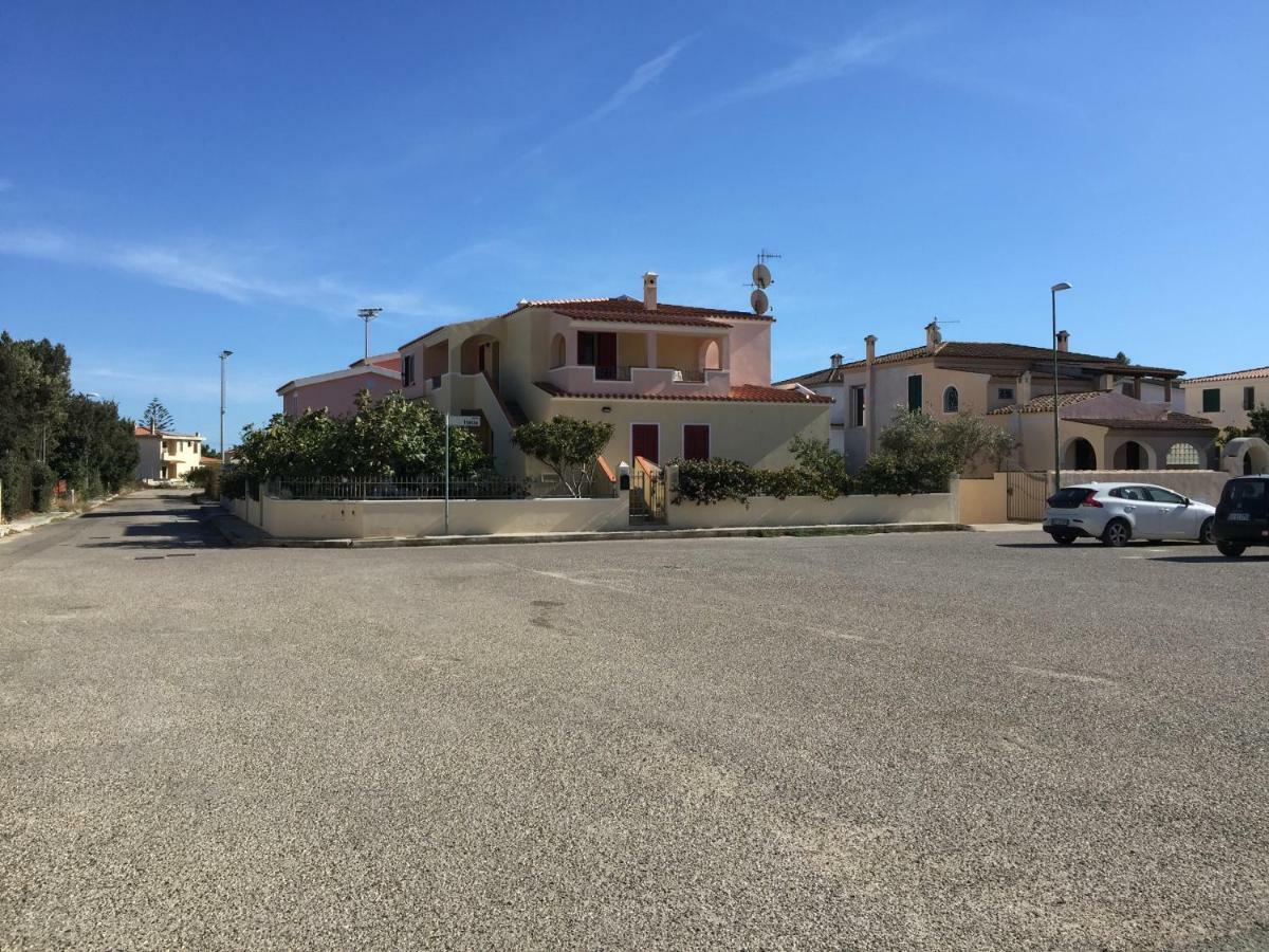 Appartamento In Villa Andreina Orosei Eksteriør billede