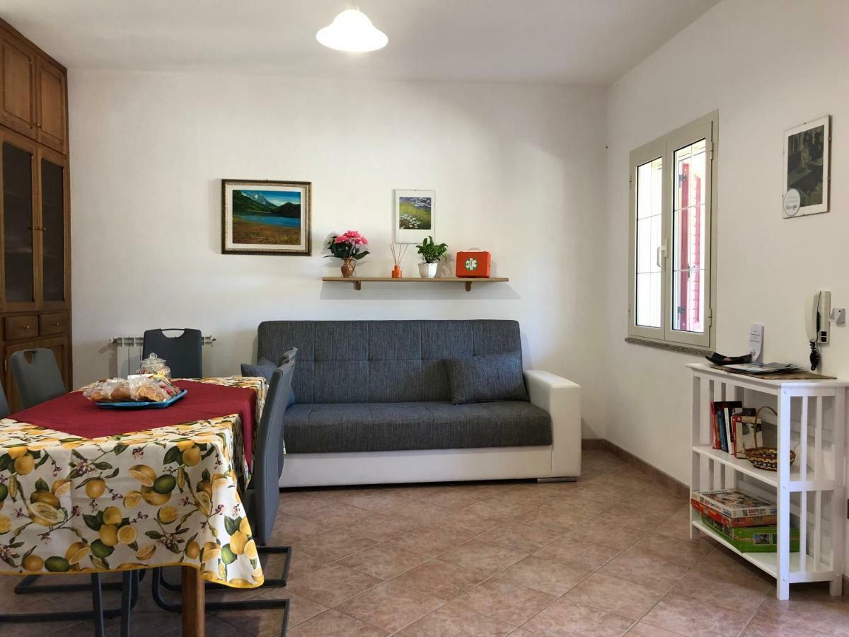 Appartamento In Villa Andreina Orosei Eksteriør billede
